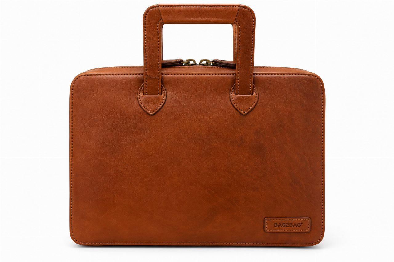 Cognackleurige leren Bag2Bag Homer organizer met korte handgrepen.